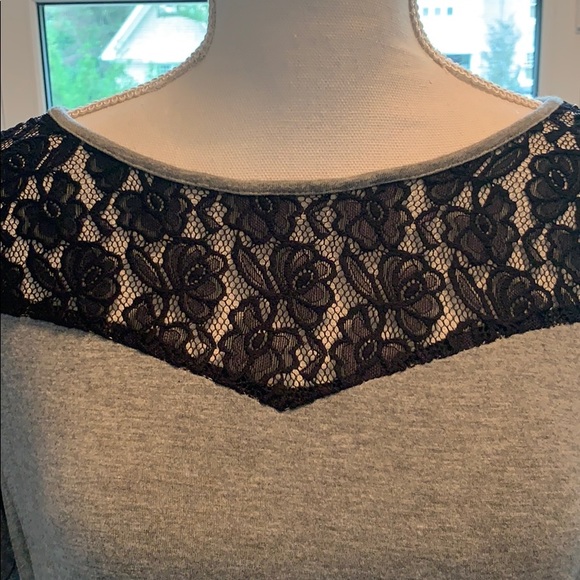 Maternity Lace Blouse, Large    (57) - Picture 3 of 6